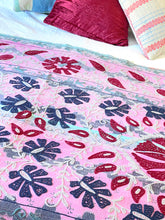 Load image into Gallery viewer, SUZANI Kantha