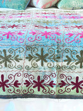 Load image into Gallery viewer, SUZANI Kantha