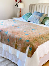 Load image into Gallery viewer, SUZANI Kantha