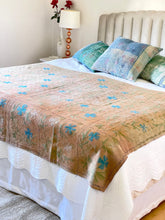 Load image into Gallery viewer, SUZANI Kantha