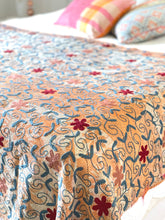 Load image into Gallery viewer, SUZANI Kantha