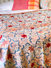 Load image into Gallery viewer, SUZANI Kantha