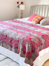 Load image into Gallery viewer, SUZANI Kantha