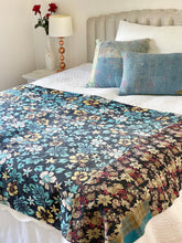 Load image into Gallery viewer, Vintage Sari kantha Quilt