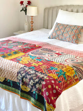 Load image into Gallery viewer, Vintage Sari kantha Quilt