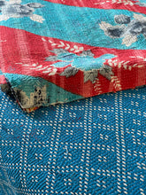 Load image into Gallery viewer, Vintage Sari kantha Quilt