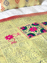 Load image into Gallery viewer, Vintage sari Kantha Quilt