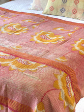 Load image into Gallery viewer, Vintage Sari kantha Quilt