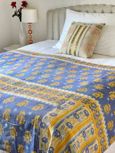 Load image into Gallery viewer, Vintage Sari kantha Quilt