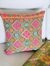 Load image into Gallery viewer, Vintage Kantha Cushion 50X50CM