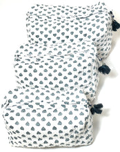 Load image into Gallery viewer, Toiletry Bags 3pcs set