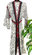 Load image into Gallery viewer, vintage Sari Kimono Long
