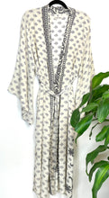 Load image into Gallery viewer, Vintage Sari Kimono Long