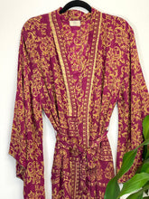 Load image into Gallery viewer, Vintage Sari Kimono Short