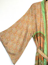 Load image into Gallery viewer, Vintage Sari Kimono Short