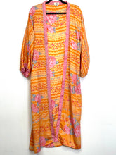 Load image into Gallery viewer, Vintage Sari Kimono Duster