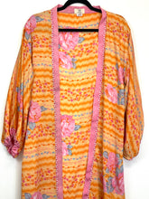 Load image into Gallery viewer, Vintage Sari Kimono Duster