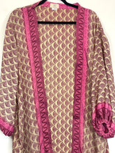 Load image into Gallery viewer, Vintage Sari Kimono Duster