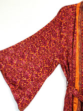 Load image into Gallery viewer, Vintage Sari Kimono Short