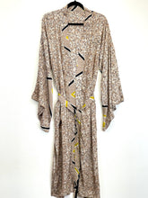 Load image into Gallery viewer, Vintage Sari Kimono Long