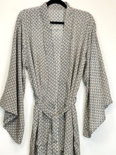 Load image into Gallery viewer, Vintage Sari Kimono Long