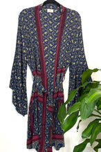 Load image into Gallery viewer, Vintage Sari Kimono Short