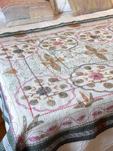 Load image into Gallery viewer, SUZANI Kantha