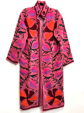 Load image into Gallery viewer, Velvet Suzani Long Jacket