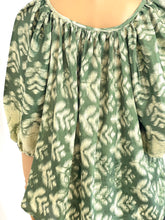 Load image into Gallery viewer, Bella Silk Top