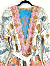 Load image into Gallery viewer, Kantha Suzani Jacket