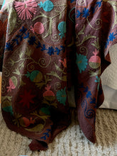 Load image into Gallery viewer, SUZANI Kantha