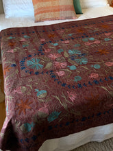 Load image into Gallery viewer, SUZANI Kantha