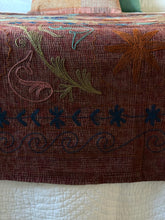 Load image into Gallery viewer, SUZANI Kantha