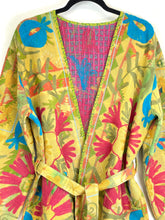 Load image into Gallery viewer, Kantha Suzani Jacket