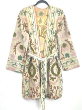 Load image into Gallery viewer, Kantha Suzani Jacket