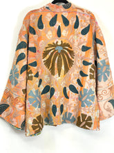 Load image into Gallery viewer, Kantha Suzani Coat