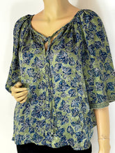 Load image into Gallery viewer, Bella Silk Top