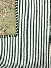 Load image into Gallery viewer, Blockprint Quilted Bag