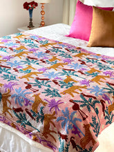 Load image into Gallery viewer, SUZANI Kantha