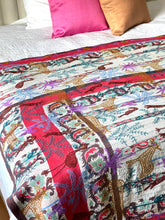 Load image into Gallery viewer, SUZANI Kantha