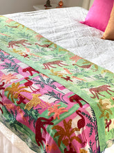 Load image into Gallery viewer, SUZANI Kantha