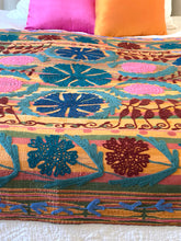 Load image into Gallery viewer, SUZANI Kantha
