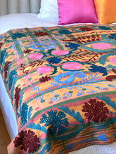 Load image into Gallery viewer, SUZANI Kantha