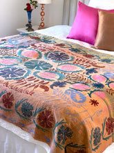 Load image into Gallery viewer, SUZANI Kantha
