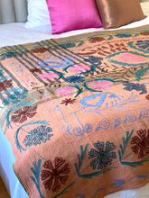 Load image into Gallery viewer, SUZANI Kantha