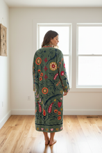 Load image into Gallery viewer, Velvet Suzani Long Jacket
