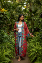 Load image into Gallery viewer, Vintage Sari Kimono Duster