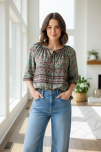 Load image into Gallery viewer, Bella Silk Top