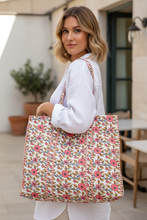 Load image into Gallery viewer, Blockprint Quilted Bag