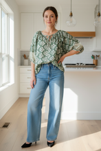Load image into Gallery viewer, Bella Silk Top